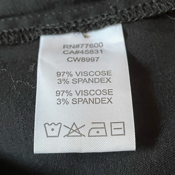 Chaser silky pull on easy shorts - Picture 5 of 9